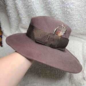 Adolfo ll 100%‎ Wool Tan Vintage Hat